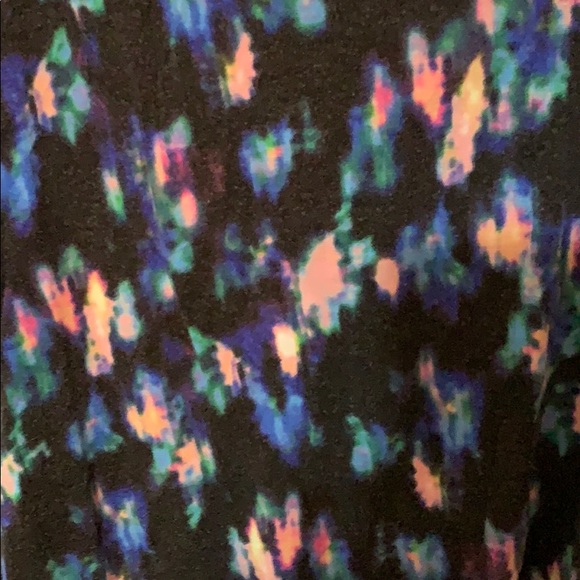 Decree Flowy Razorback Tank Top - Picture 2 of 5